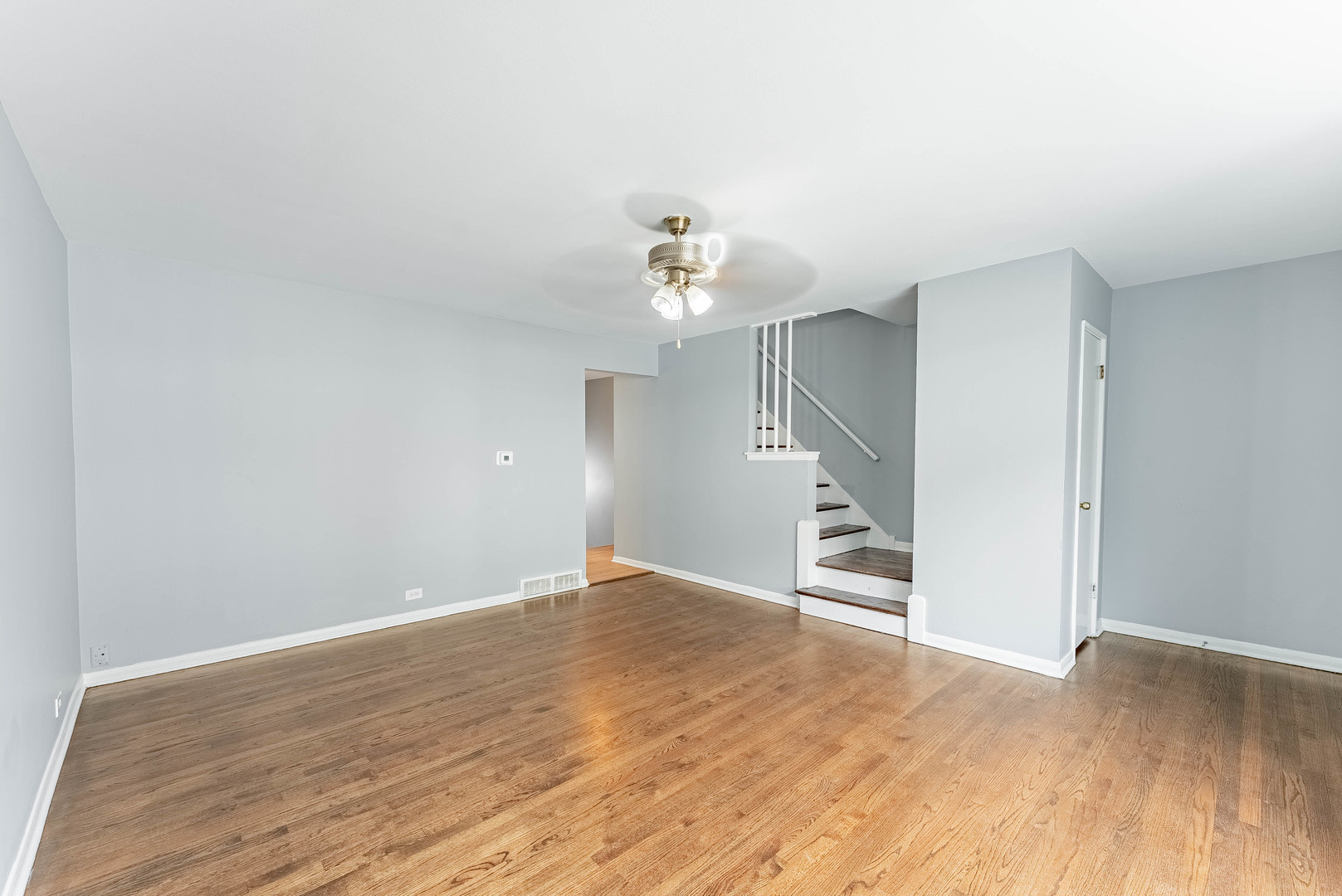 5115 N Springfield Avenue #B, Chicago, IL