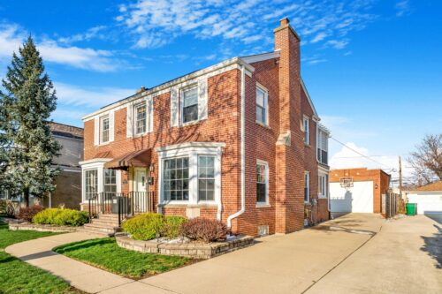 1907 Portsmouth Avenue, Westchester, IL