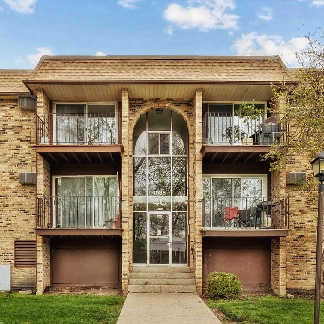 1035 Higgins QuarterS Drive #4-205, Hoffman Estates, IL