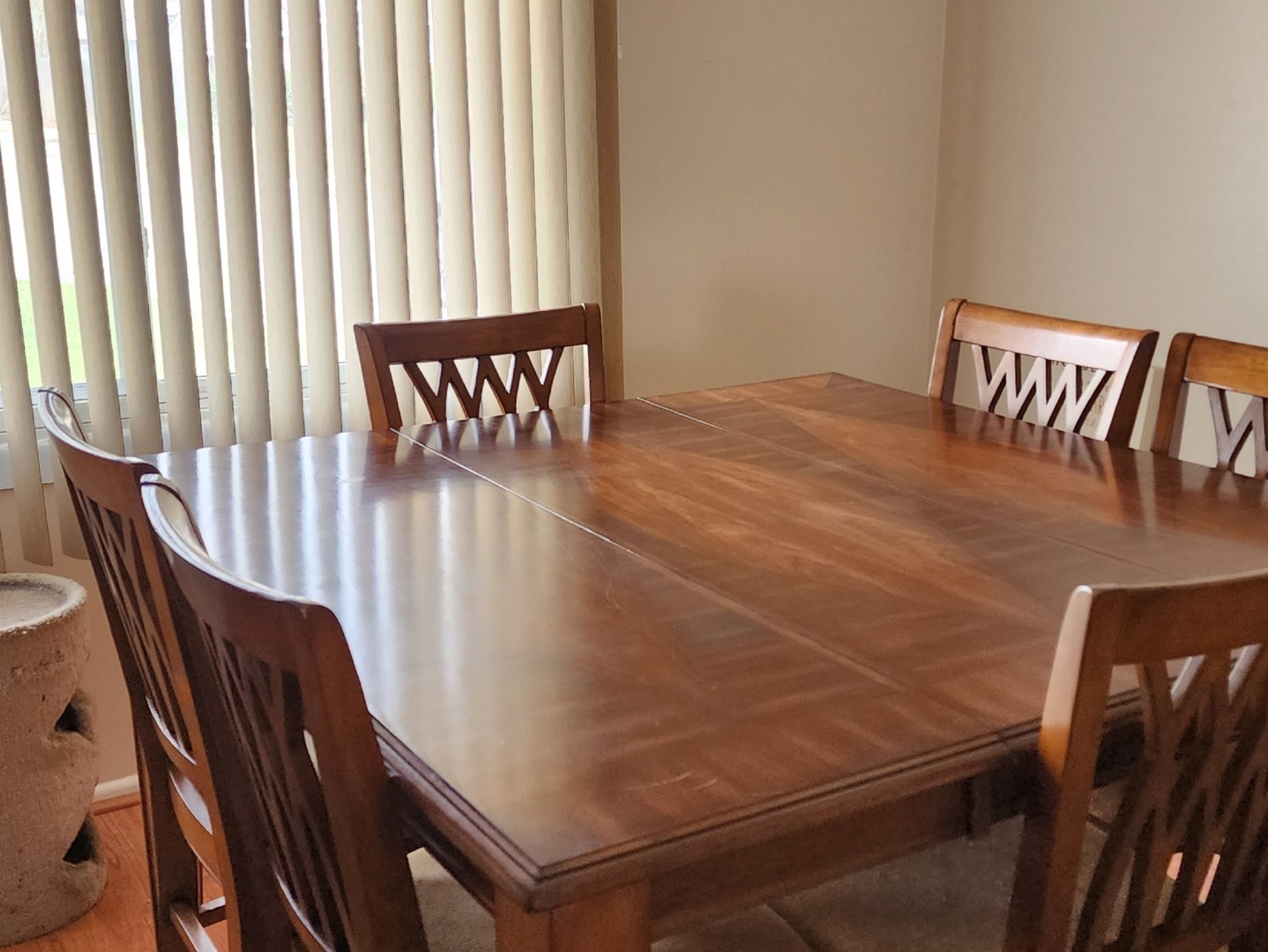 531 Redwood Road, Bolingbrook, IL