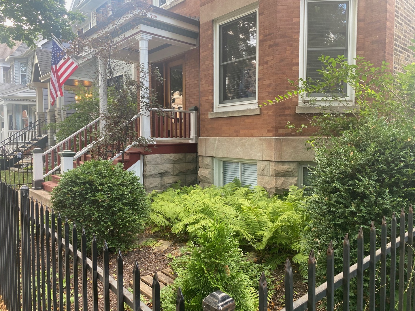 1934 W Grace Street #2, Chicago, IL