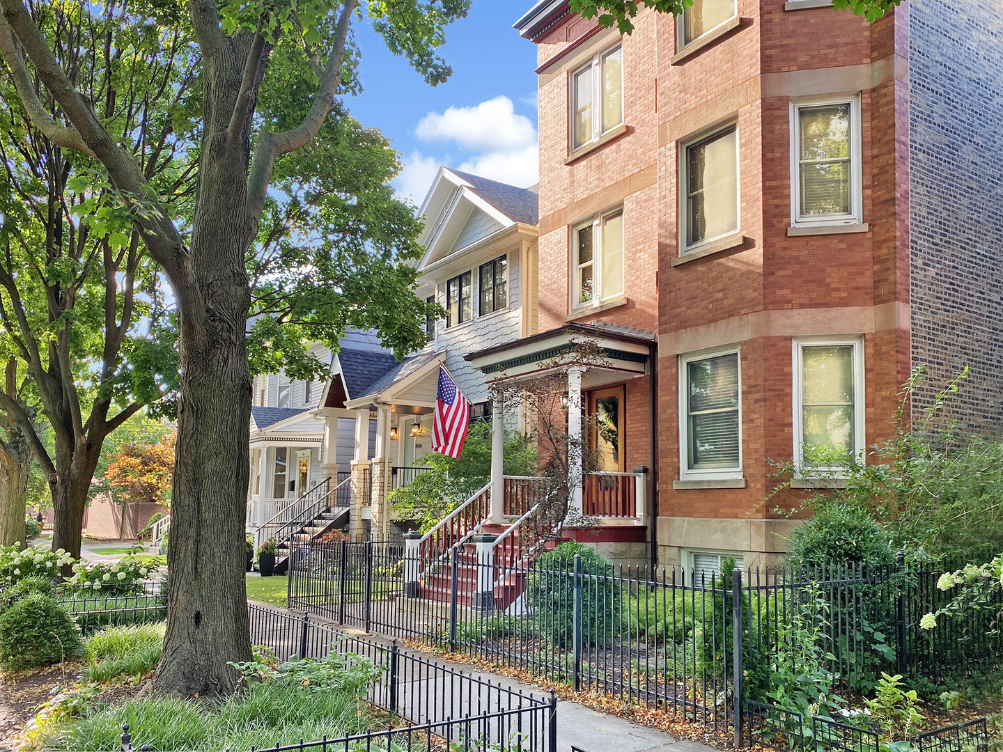 1934 W Grace Street #2, Chicago, IL