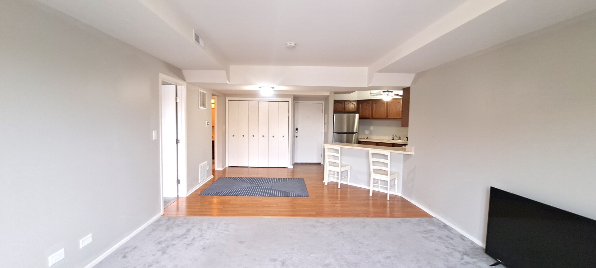 6337 Roosevelt Road #202, Berwyn, IL