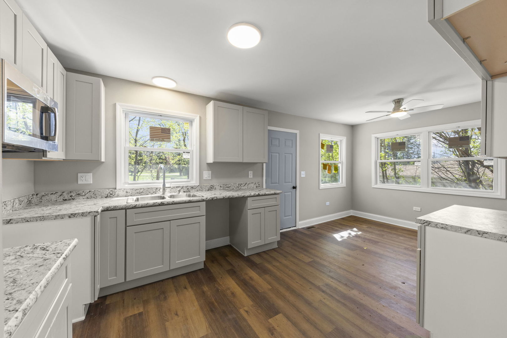 3N607 Kenwood Avenue, West Chicago, IL