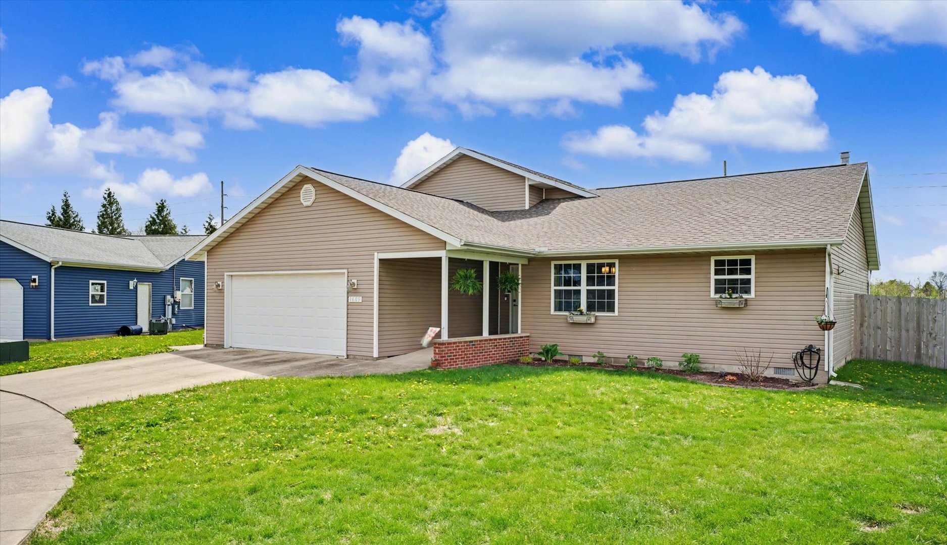 1605 Bunker Corner, Urbana, IL