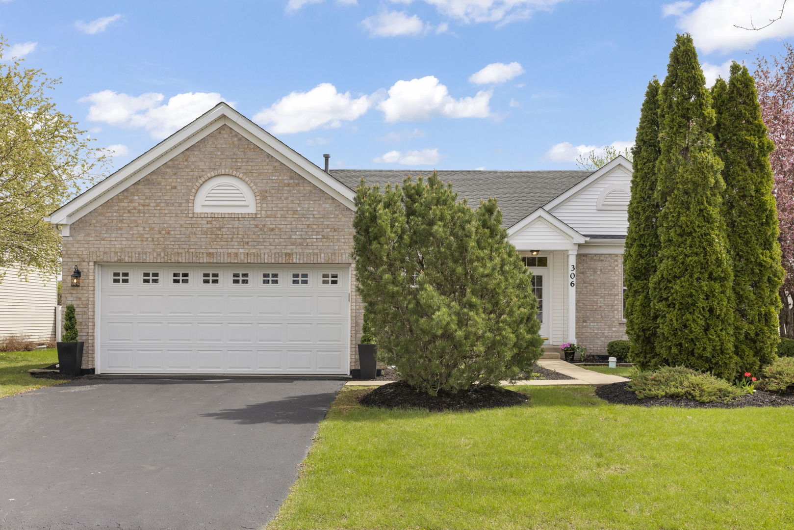 306 Austin Drive, Shorewood, IL