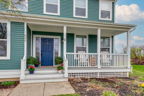 586 Bluestem Lane, Grayslake, IL