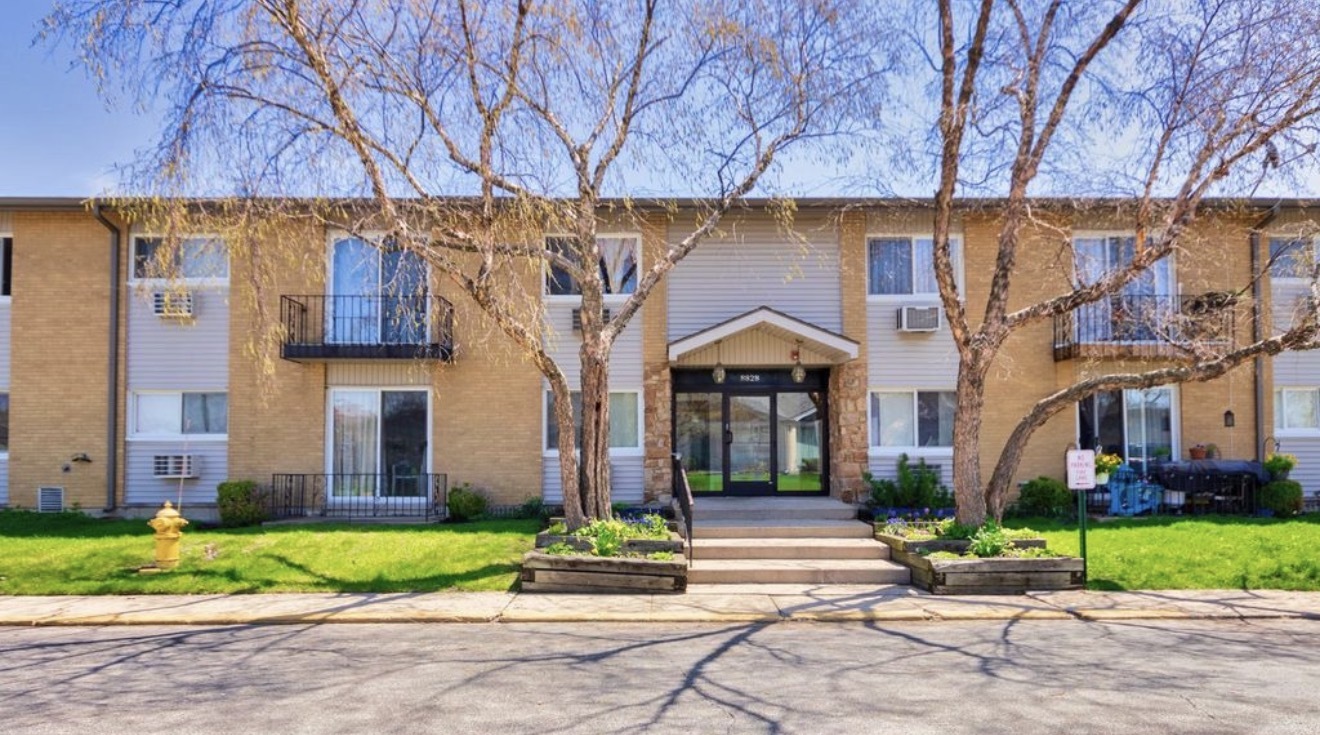 8828 N Leslie Lane #1F, Des Plaines, IL
