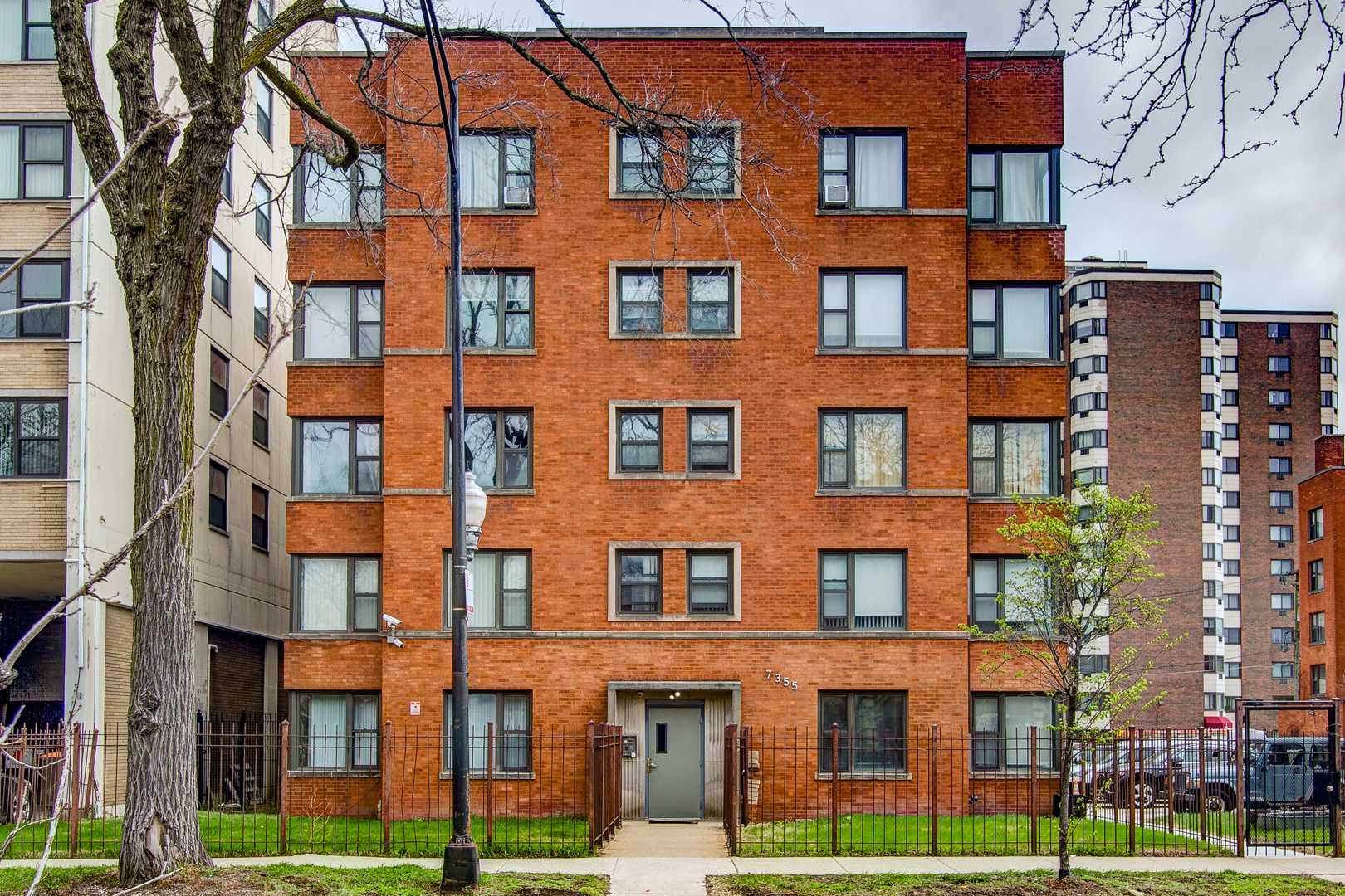 7355 S South Shore Drive #305, Chicago, IL
