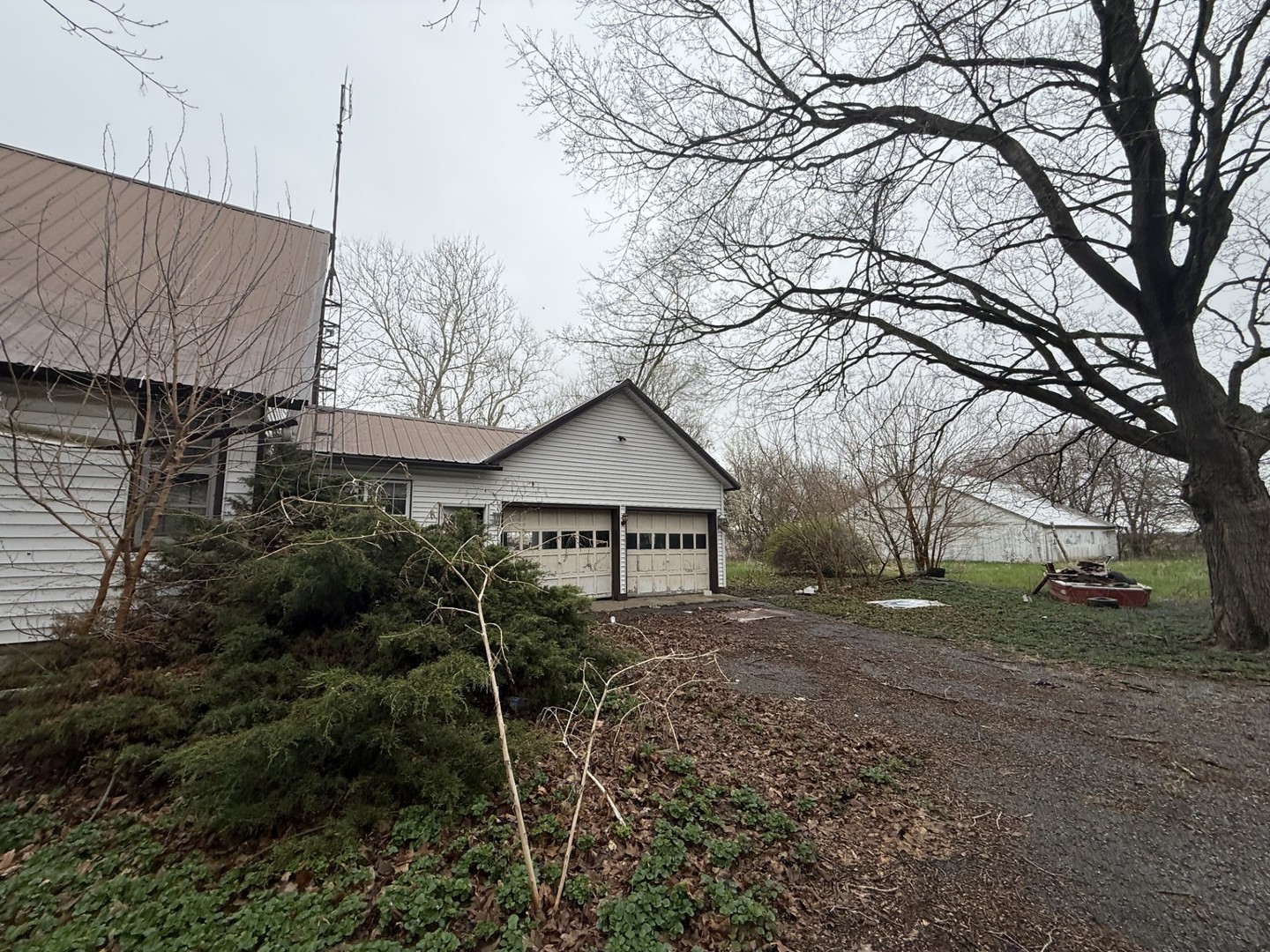 656 N 6th Road, Rutland, IL