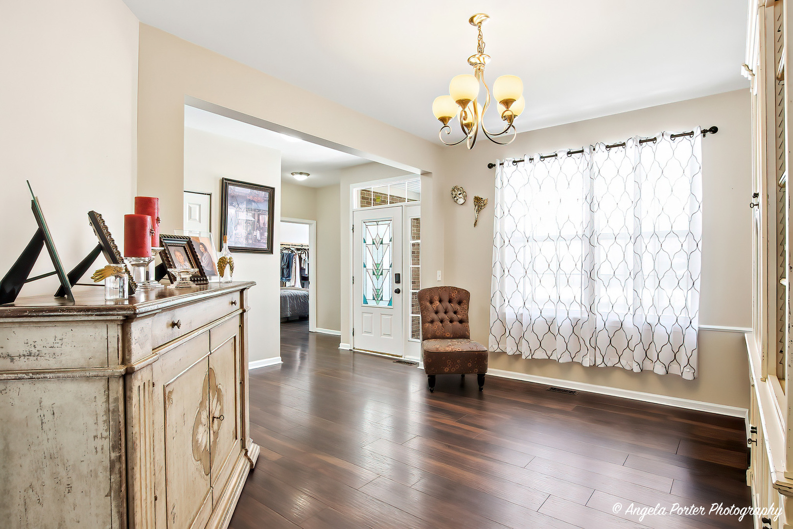 1906 Hillside Lane, McHenry, IL