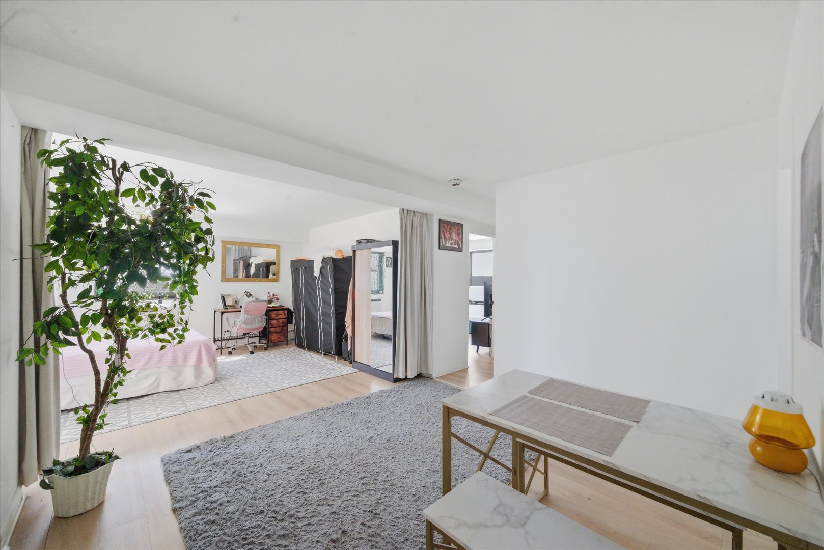 6030 N SHERIDAN Road #1001, Chicago, IL