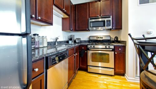 1122 W Catalpa Avenue #414, Chicago, IL