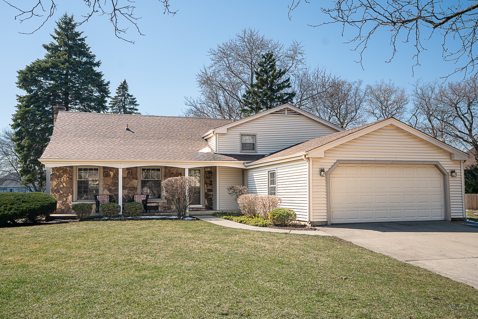 1123 Juniper Parkway, Libertyville, IL