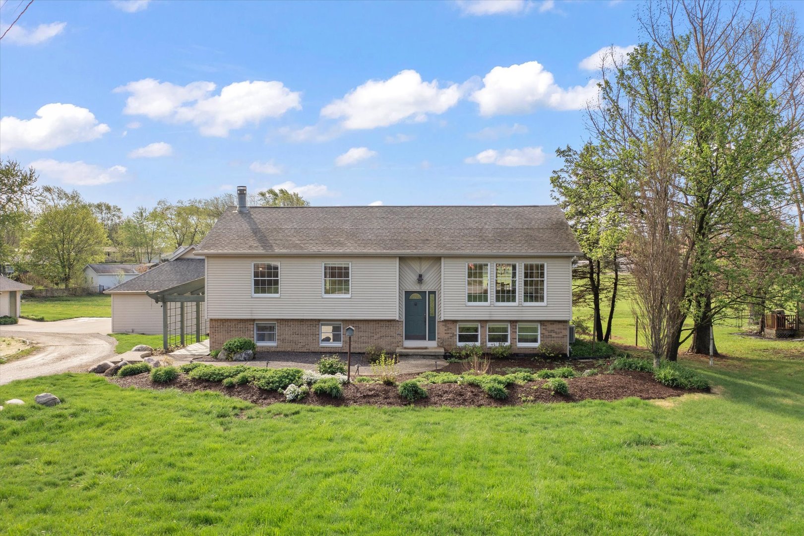 1205 W State Street, Mahomet, IL