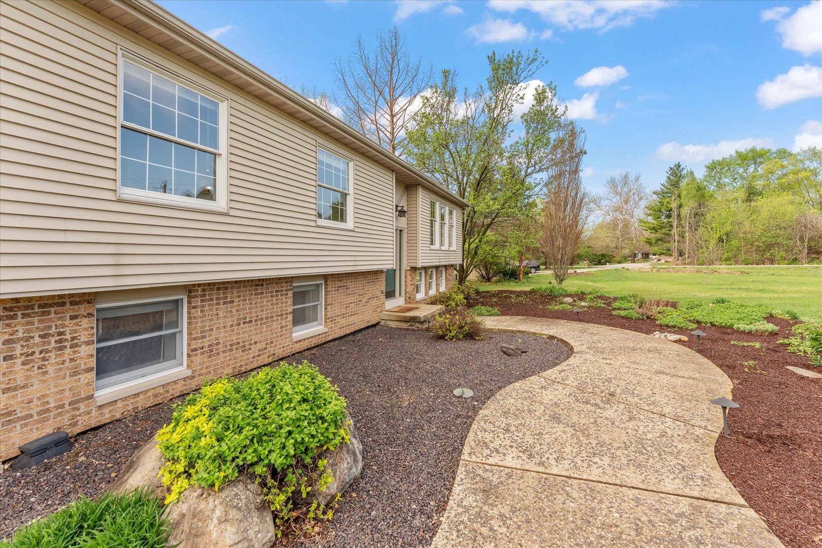 1205 W State Street, Mahomet, IL