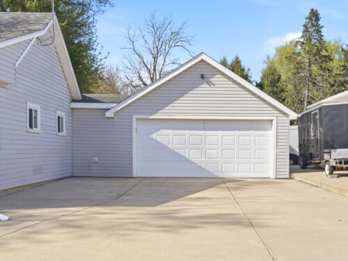 602 S Fourth Drive, Ashton, IL