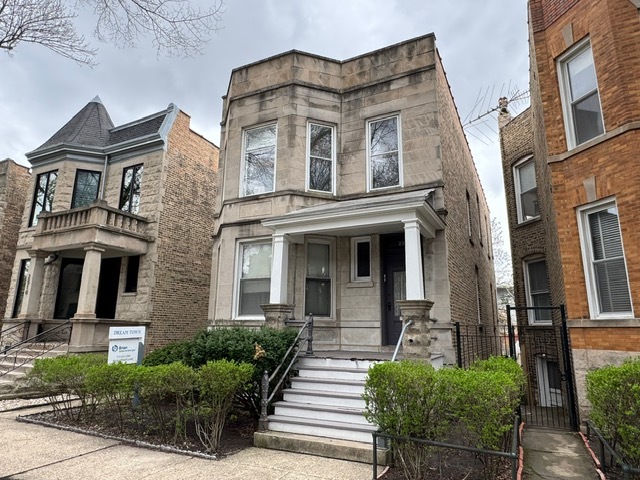 2512 N Mozart Street, Chicago, IL