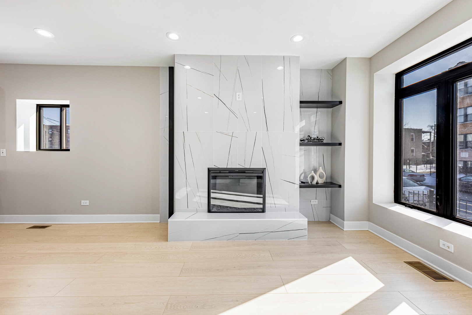 3530 W Van Buren Street, Chicago, IL