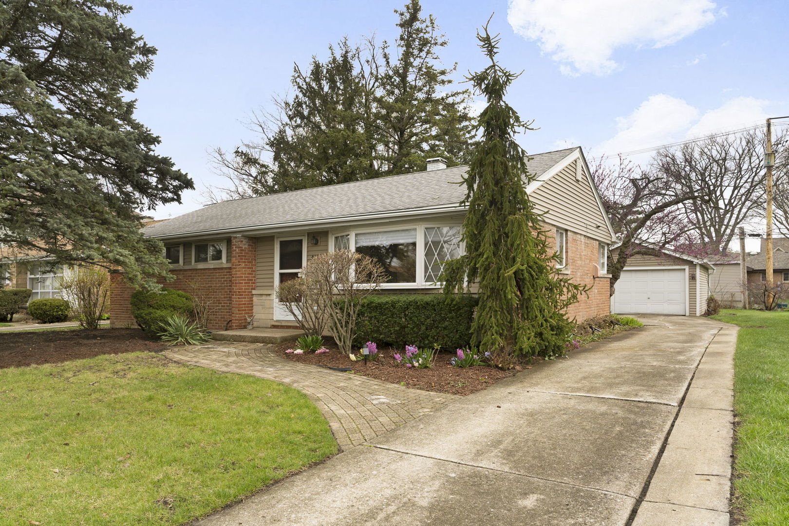 413 N Highland Avenue, Elmhurst, IL