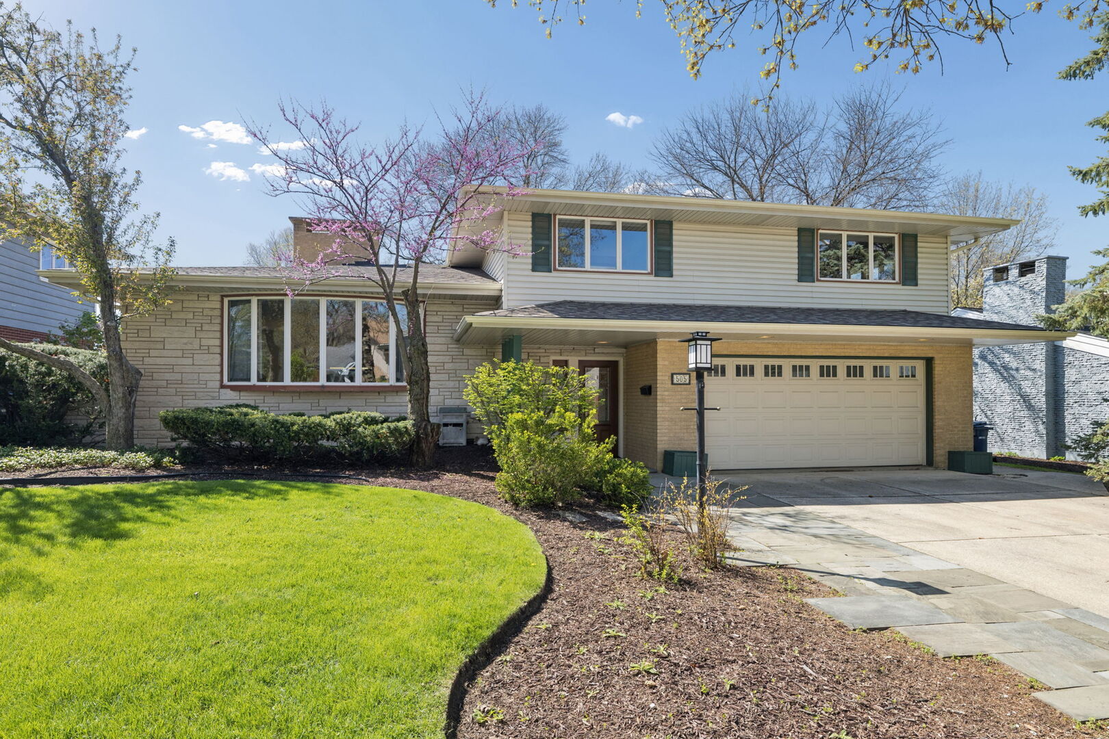 505 50th Place, Western Springs, IL