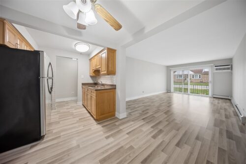 11245 S Harlem Avenue #A1, Worth, IL