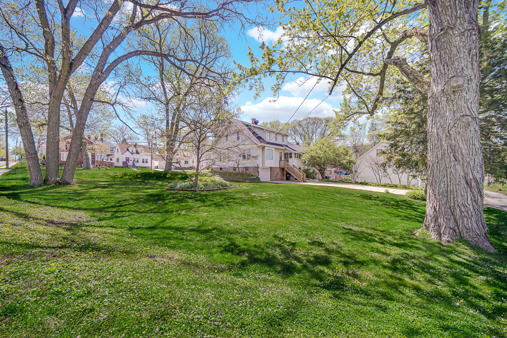 415 Elmhurst Avenue, Valparaiso, IN