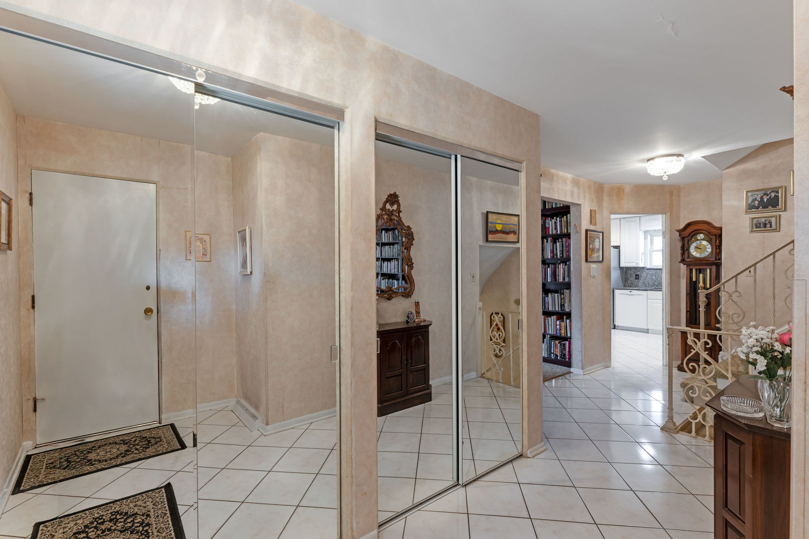 9010 Pottawattami Drive, Skokie, IL