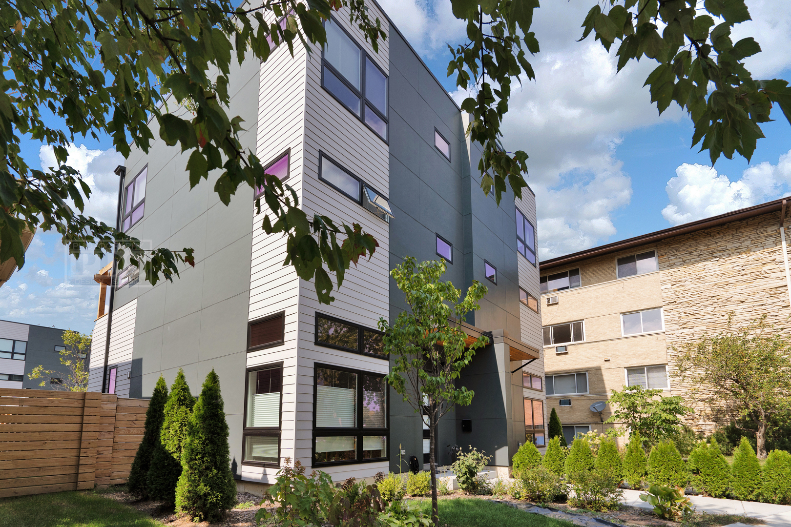 231 Des Plaines Avenue, Forest Park, IL