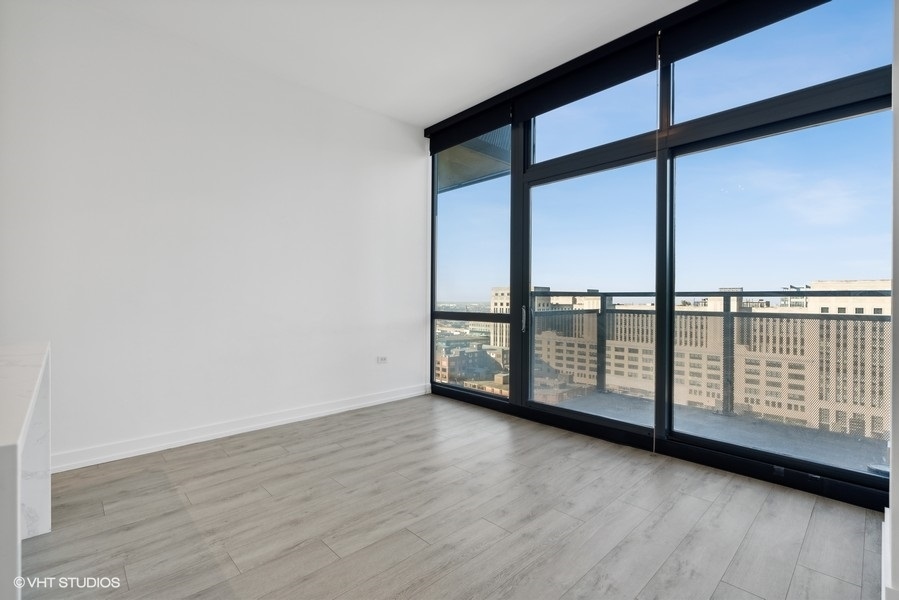 235 W Van Buren Street #2213, Chicago, IL
