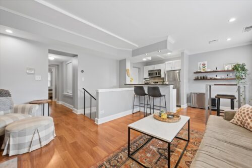 3456 N JANSSEN Avenue #G1, Chicago, IL