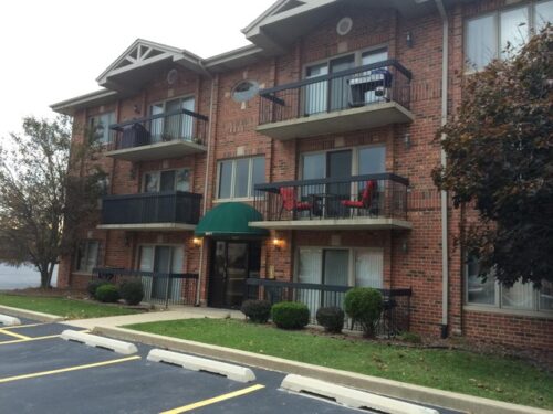 5627 107th Street #2E, Chicago Ridge, IL