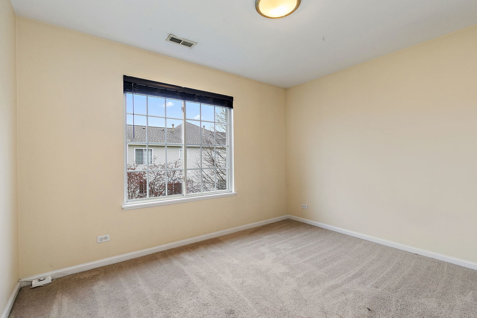 253 Evergreen Circle, Gilberts, IL