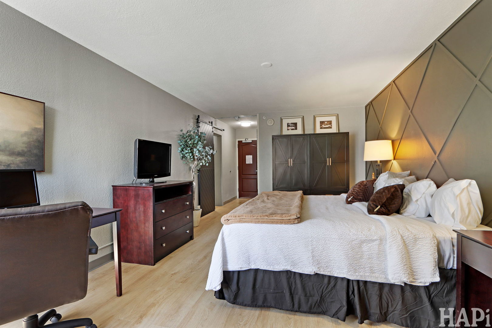 6175 W Grand Avenue #3002, Gurnee, IL