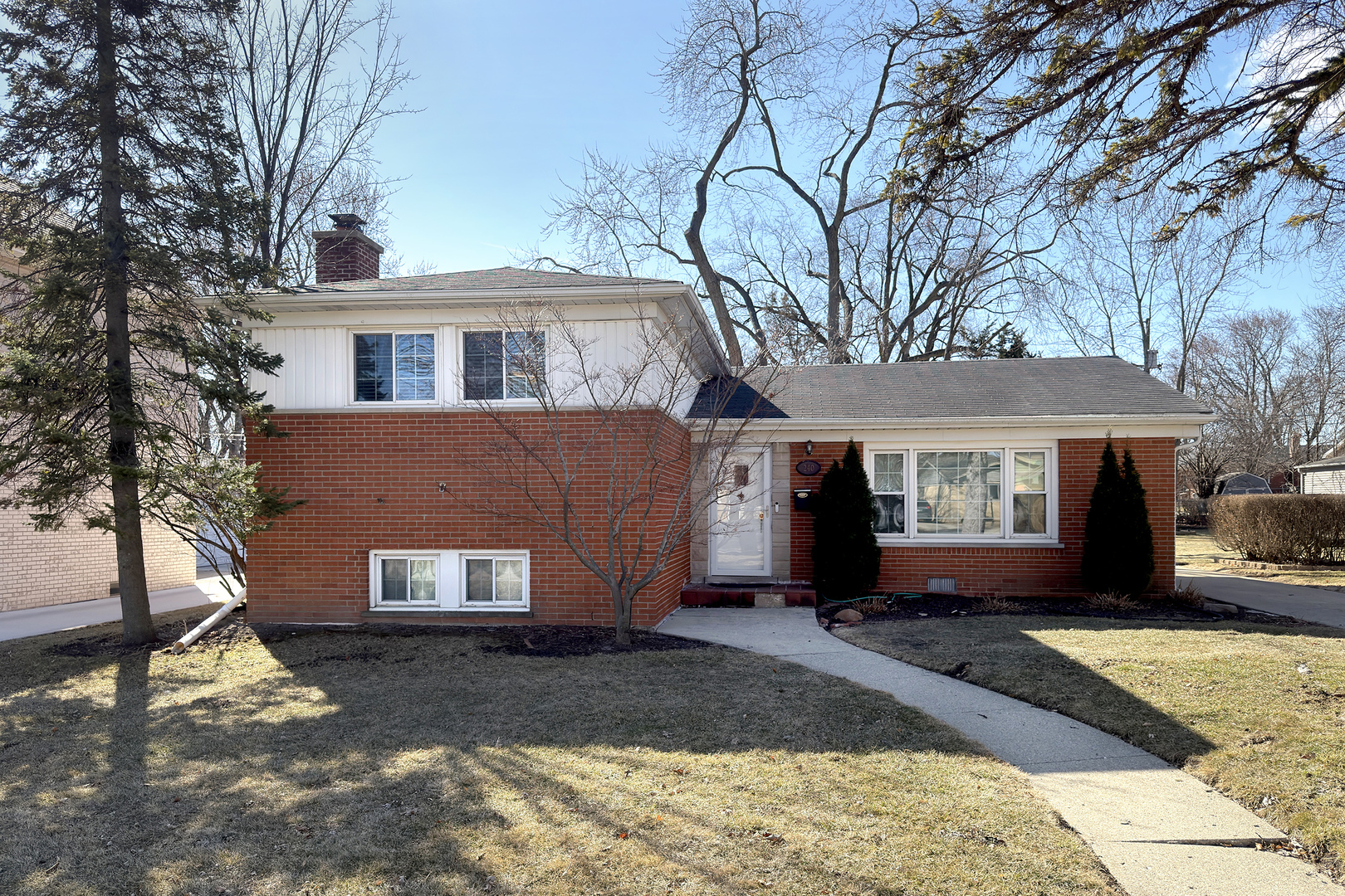 240 Hatlen Avenue, Mount Prospect, IL