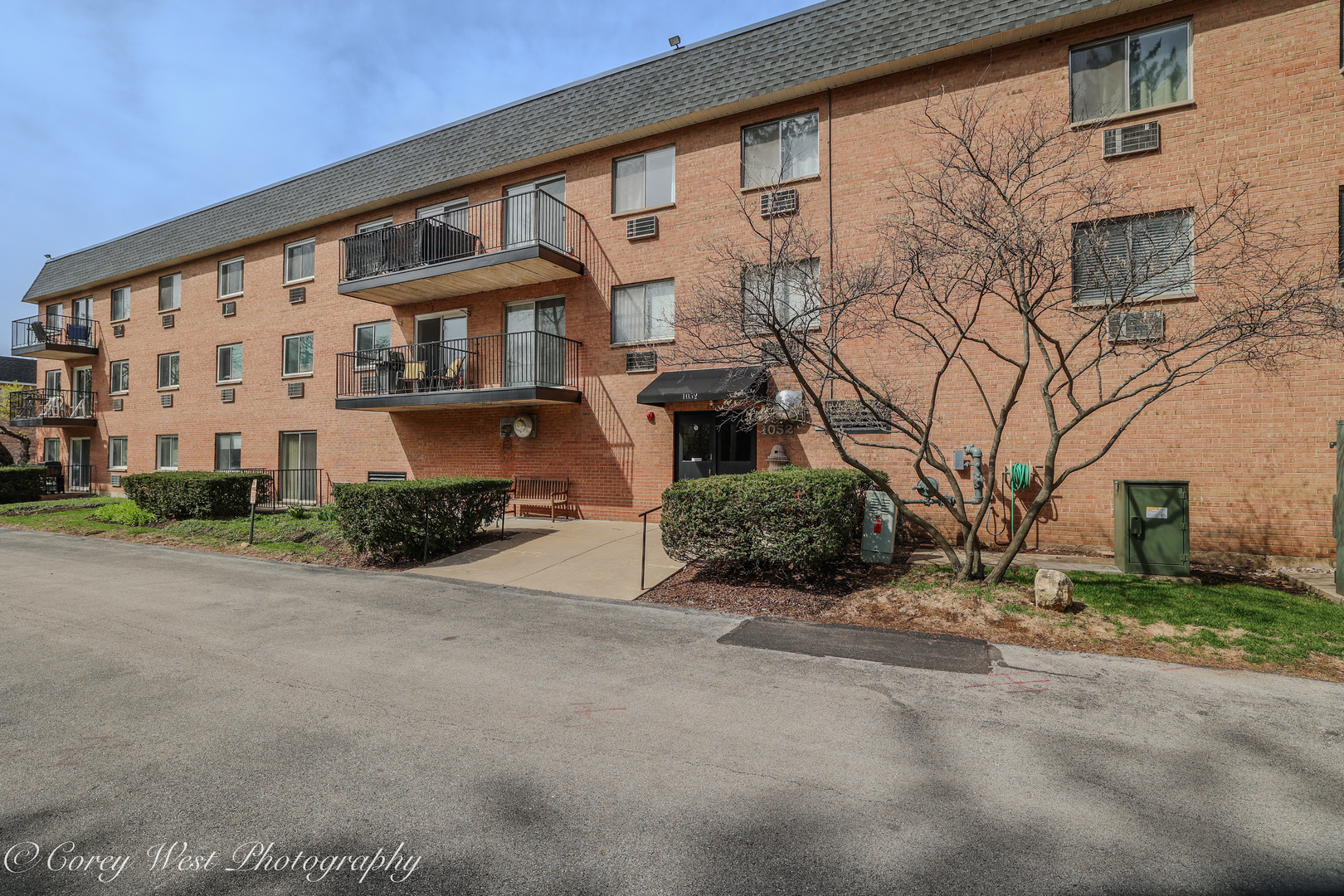 1052 N Mill Street #303, Naperville, IL