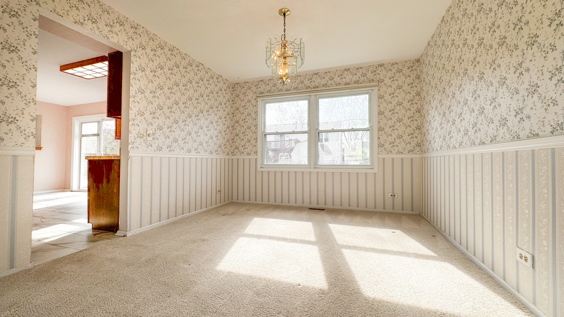 28 Montgomery Lane, Vernon Hills, IL