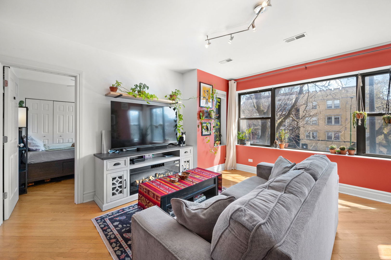 4838 N Ashland Avenue #2E, Chicago, IL