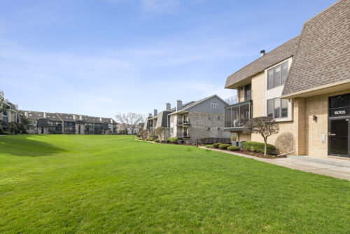 15705 Old Orchard Court #2S, Orland Park, IL