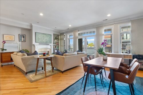 3058 N Lincoln Avenue #3, Chicago, IL