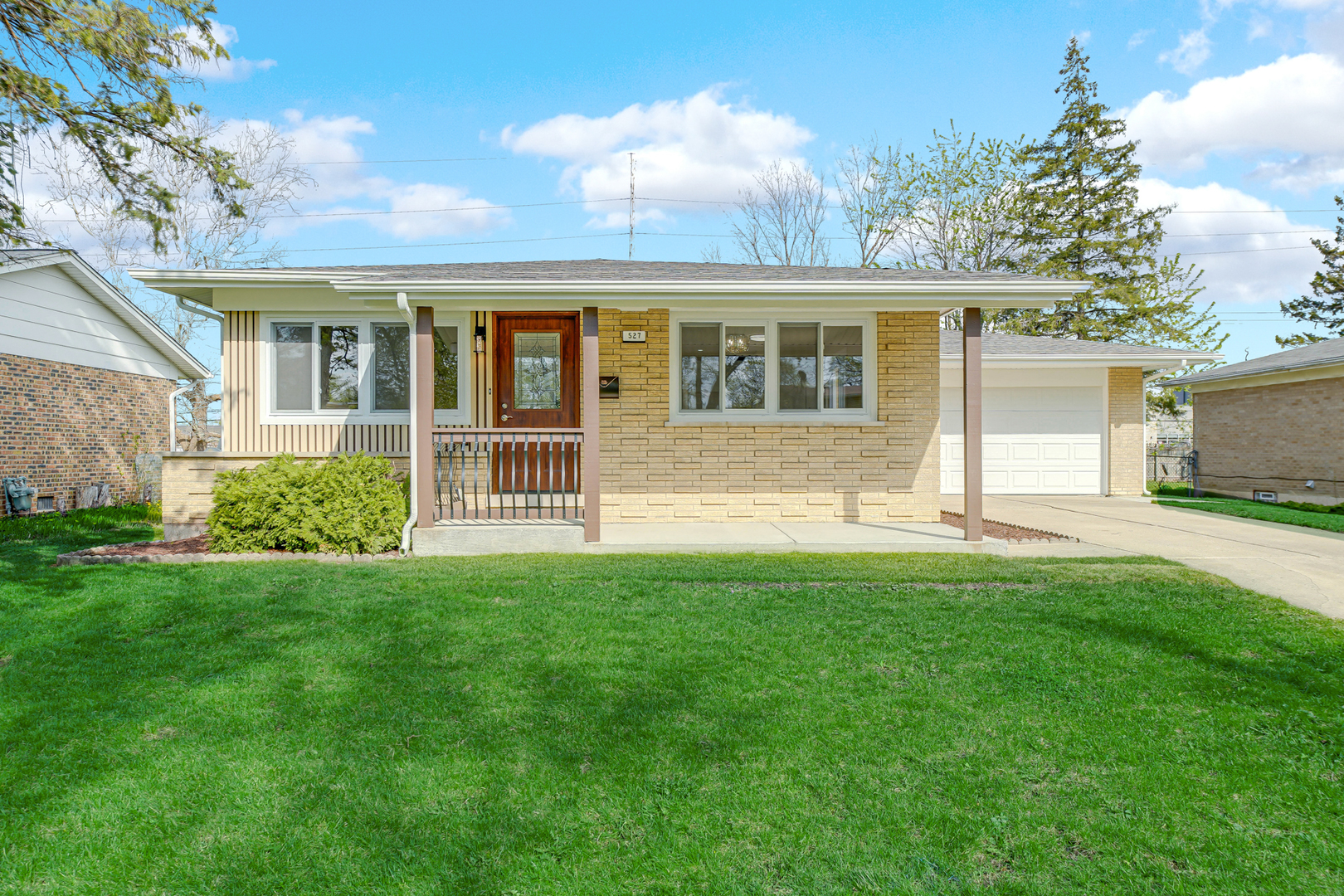 527 N Virginia Avenue, Glenwood, IL