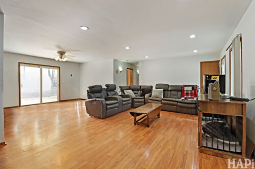 39 Lippincott Road, Fox Lake, IL