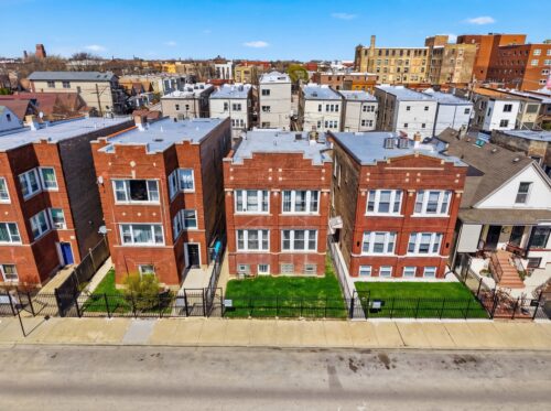 3240 W Cortez Street, Chicago, IL