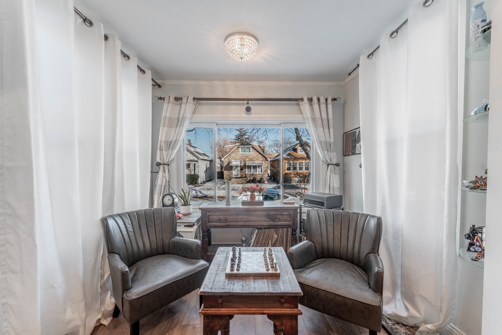6337 W Patterson Avenue, Chicago, IL