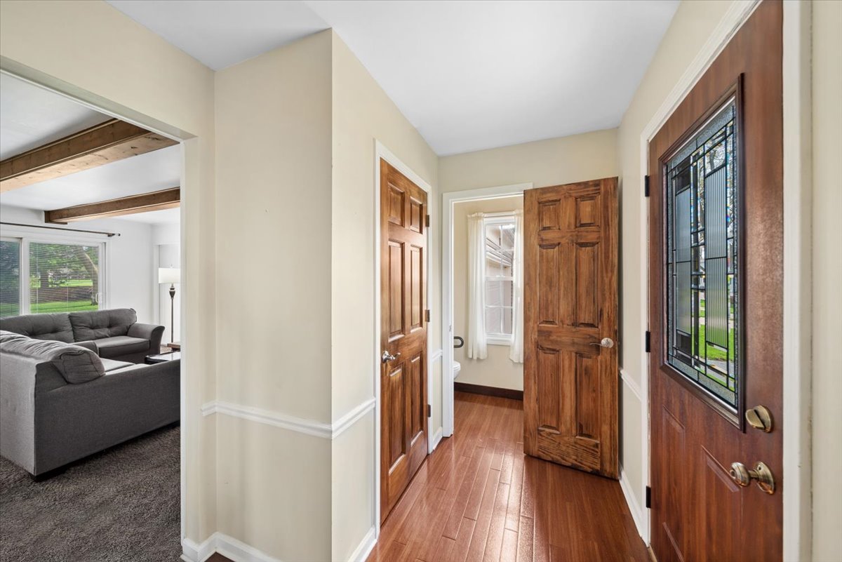 1150 Casa Solana Drive, Wheaton, IL