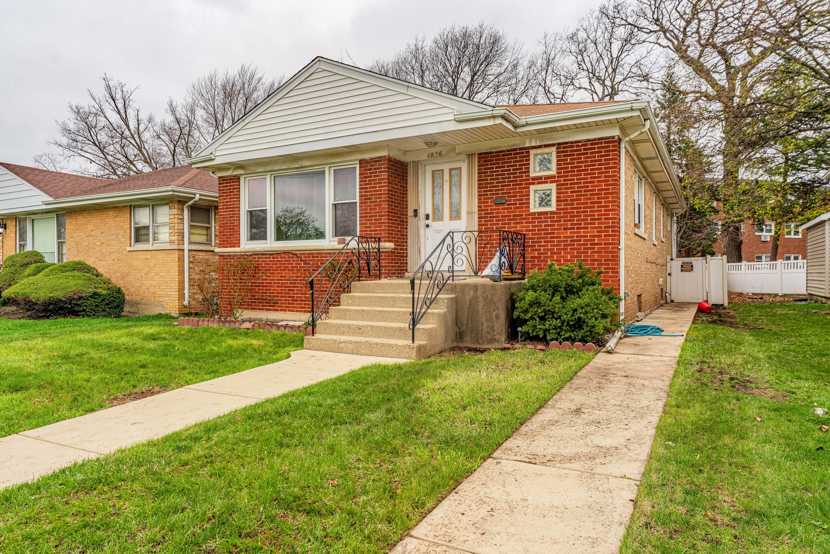 4856 Howard Street, Skokie, IL
