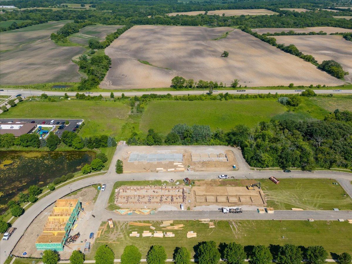 40 US Highway 45 Highway, Lindenhurst, IL