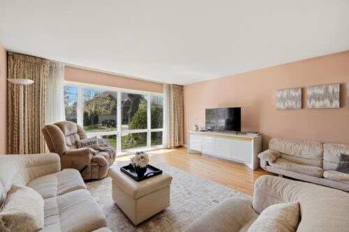 4650 W Lunt Avenue, Lincolnwood, IL