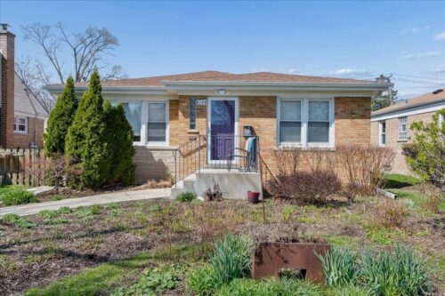 8136 Kenton Avenue, Skokie, IL