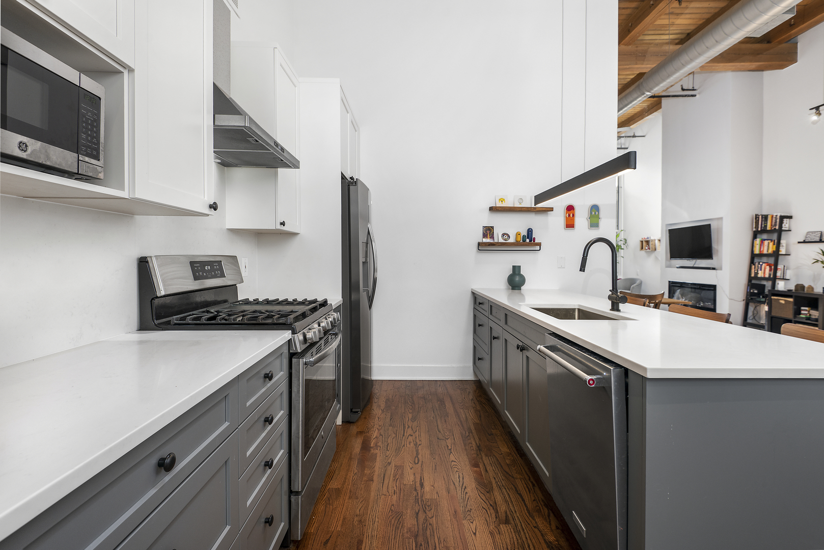 1000 W Washington Boulevard #432, Chicago, IL